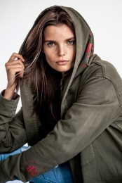 D-Robebadjasmetcapuchon-groen-m