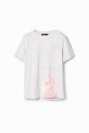 KatoenenT-shirtmetkranten