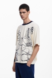 T-shirtmetkortemouwenstilleven