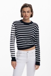 Truimethorizontalestrepen