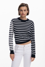 Truimethorizontalestrepen