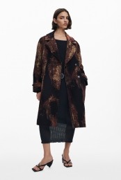 MantelontworpendoorMrChristianLacroix