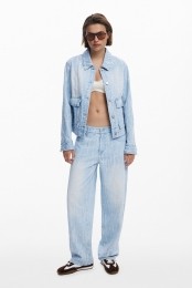 Versletenspijkerbroek