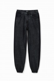 Joggerjeansmetbloemen