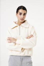 Gebrokenwittesweater