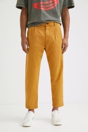 Comfortabelechino-YELLOW-34