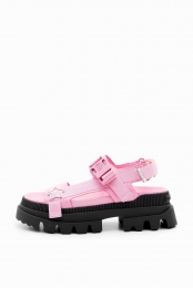 SandalenplateauzoolTylerMcGillivary