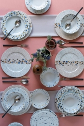 24-deligedinersetDawnporseleinHermia