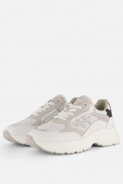 HIPSneakerswitLeer