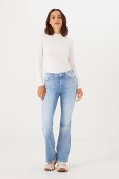Celia245SuperslimFlaredJeans-Lightused