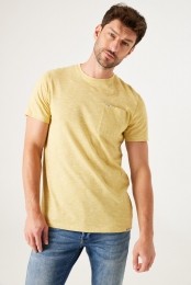 GeelT-shirt