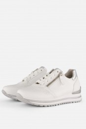 GaborSneakerswitLeer