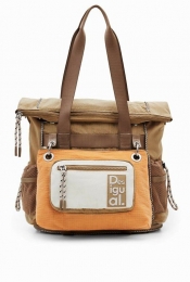 GroteVoyagerrugzakmetmeerderedraagposities