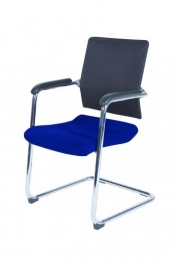 Schaffenburgserie045conferentiestoelzittingstofblauwenrugmeshzwart