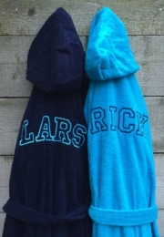 Capuchonbadjasmetborduring-9kleuren-paars-xxxl