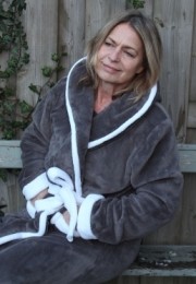 Grijzebadjasmetcapuchon-SM