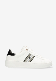 SneakerNuraWhiteBlack