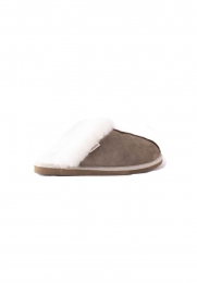 ShepherdPantoffelsJessica468025Bruinmaat