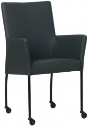 DonkerblauwelerenmoderneeetkamerstoelComfort-pootrondzwartmetwiel-HermesLeerOceanBluedonkerblauwleer