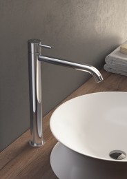 HotbathLaddyWastafelkraanGeborsteldNikkelLH003