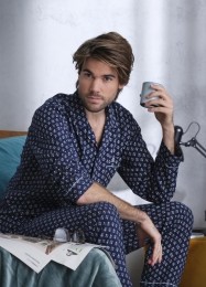 DoorknoopherenpyjamaRobsonMichael