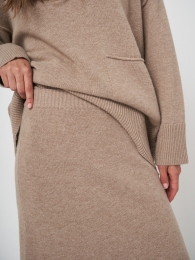 A-lijngebreiderokvanitaliaanselamswol