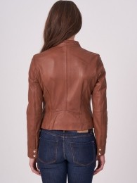 Lerenbikerjackgetailleerd