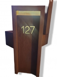 VoorzienvanLEDachterhuisnummerCortenstaalGeroba-Geroba