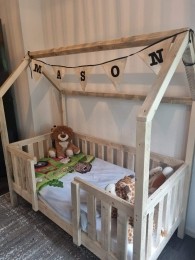 SteigerhoutenpeuterhemelbedMason