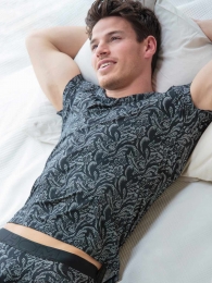 HOM-T-shirtV-Neck-Himeros-zwartMaatM