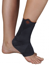 LyonAchillespeesbrace