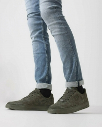 SneakerKendrickOlijf