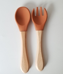 Dutsi-BabyBestekset-HoutSiliconen-Kaneelbruin