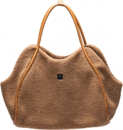 DesignedbyLotteTebby-DraagtasHond-Cognac-43x18x35cm