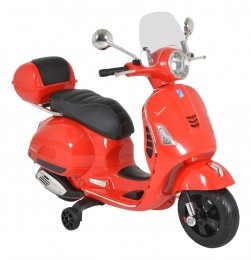 MoniVespaGTSSuperRed3-6jaarElektrischeScooterBO801