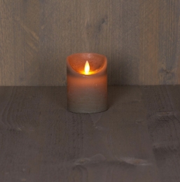 Batterijverlichtingkaarswaxrustiekbewegendevlam75x10cmtaupe3xaaatimer-Annascollection