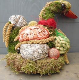 VogelvoerfiguurzwaanVoerderWarentuinMix-Warentuinmix