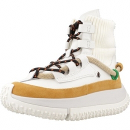 Sneakers4CccceesKAPOKLAVA