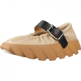 Ballerinas4CccceesTURACOVE