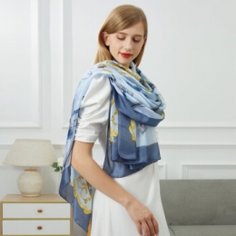 SjaalV1969MarinaEleganzazijdenstola