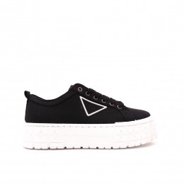 TheDevilWearsPlatformSneakersZwart