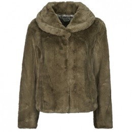 MantelGuessNEWSOPHYJACKET