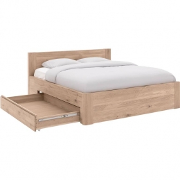 GoossensBedframeBibi-180x210-Eikengelaktroomwit-Hout
