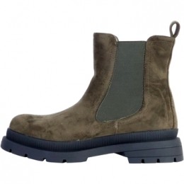 LaarzenTheDivineFactory245356