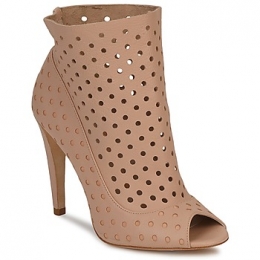 LowBootsBourneRITA