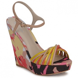 SandalenBourneKARMEL