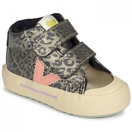 LageSneakersVictoriaTRIBU