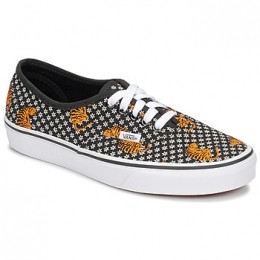 LageSneakersVansAUTHENTIC