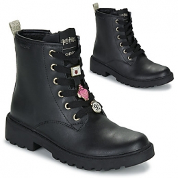 LaarzenGeoxJCASEYGIRLHARRYPOTTER