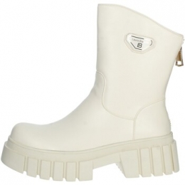 LaarzenLauraBiagiotti8289